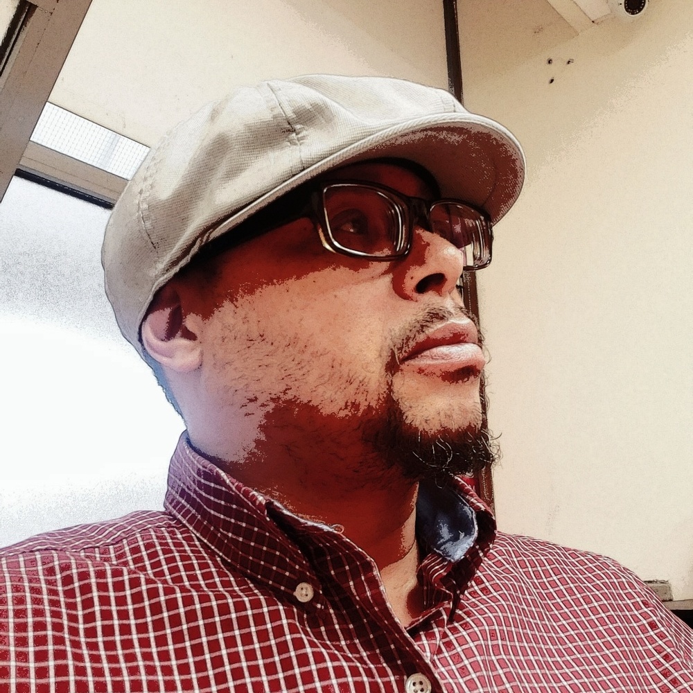 Meet your Posher, Adolfo